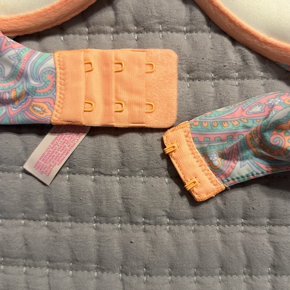 Victoria’s Secret perfect coverage bra - Picture 4 of 4